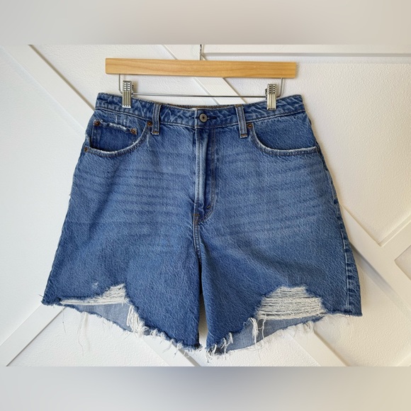 Abercrombie & Fitch Pants - Abercrombie & Fitch Curve Love High Rise Loose Denim Jean Short Size 30/10